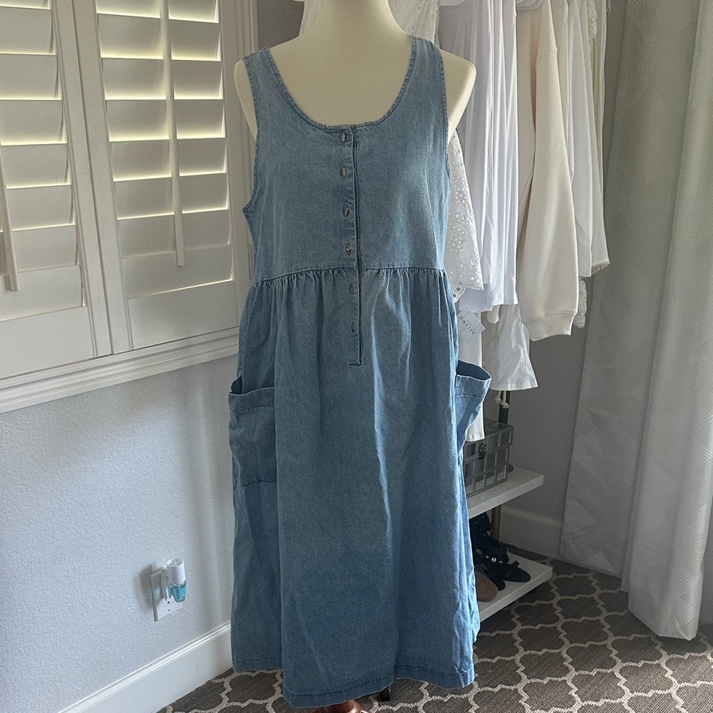Vintage Denim Sleeveless Button-Front Dress